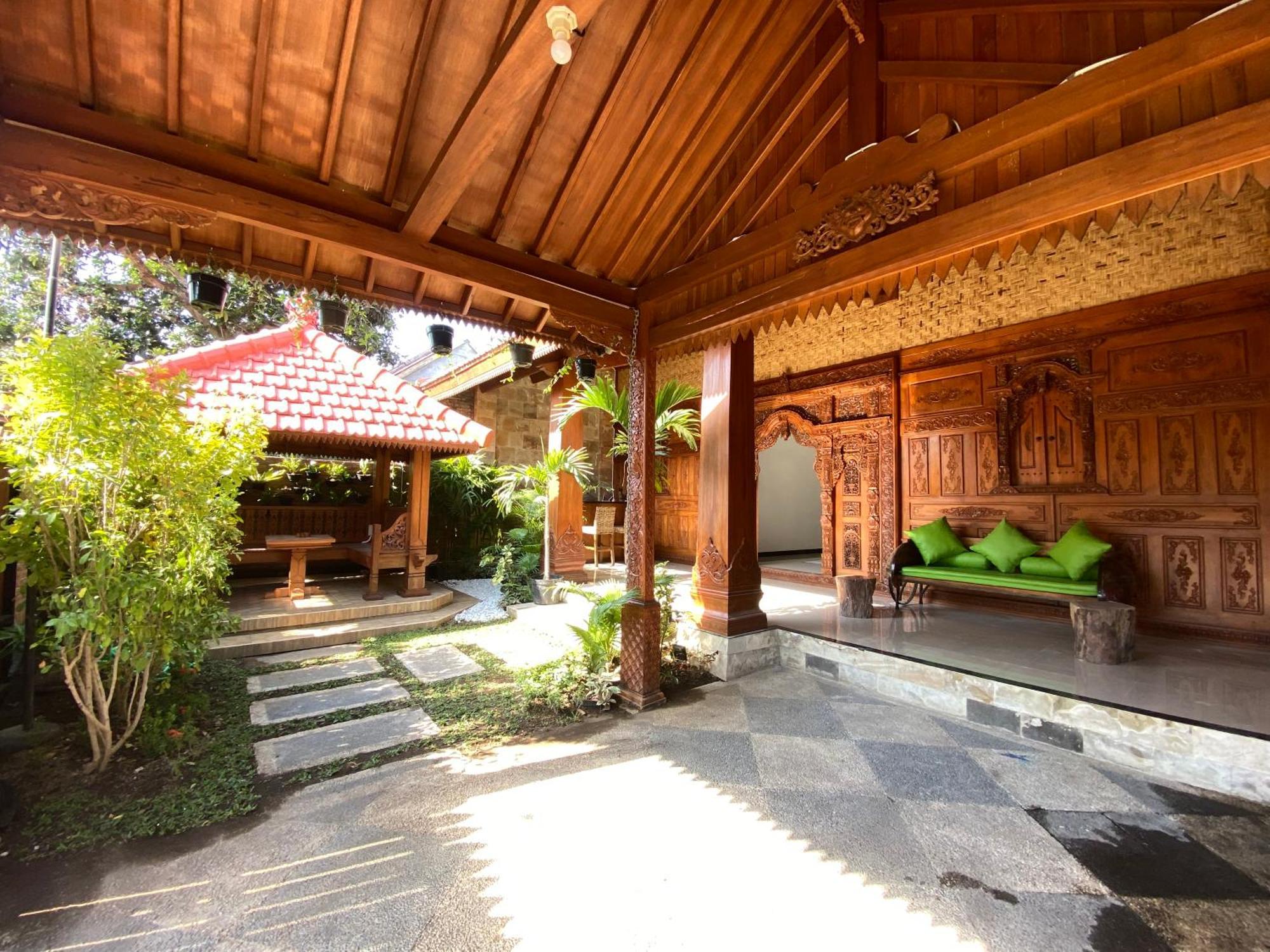 Hostel Revive By Snooze Banyuwangi  Exterior foto
